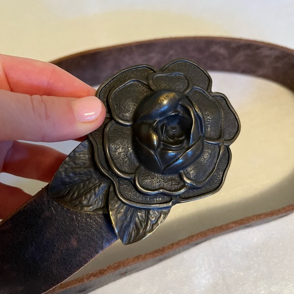 Rose belt - Picture 2 of 4